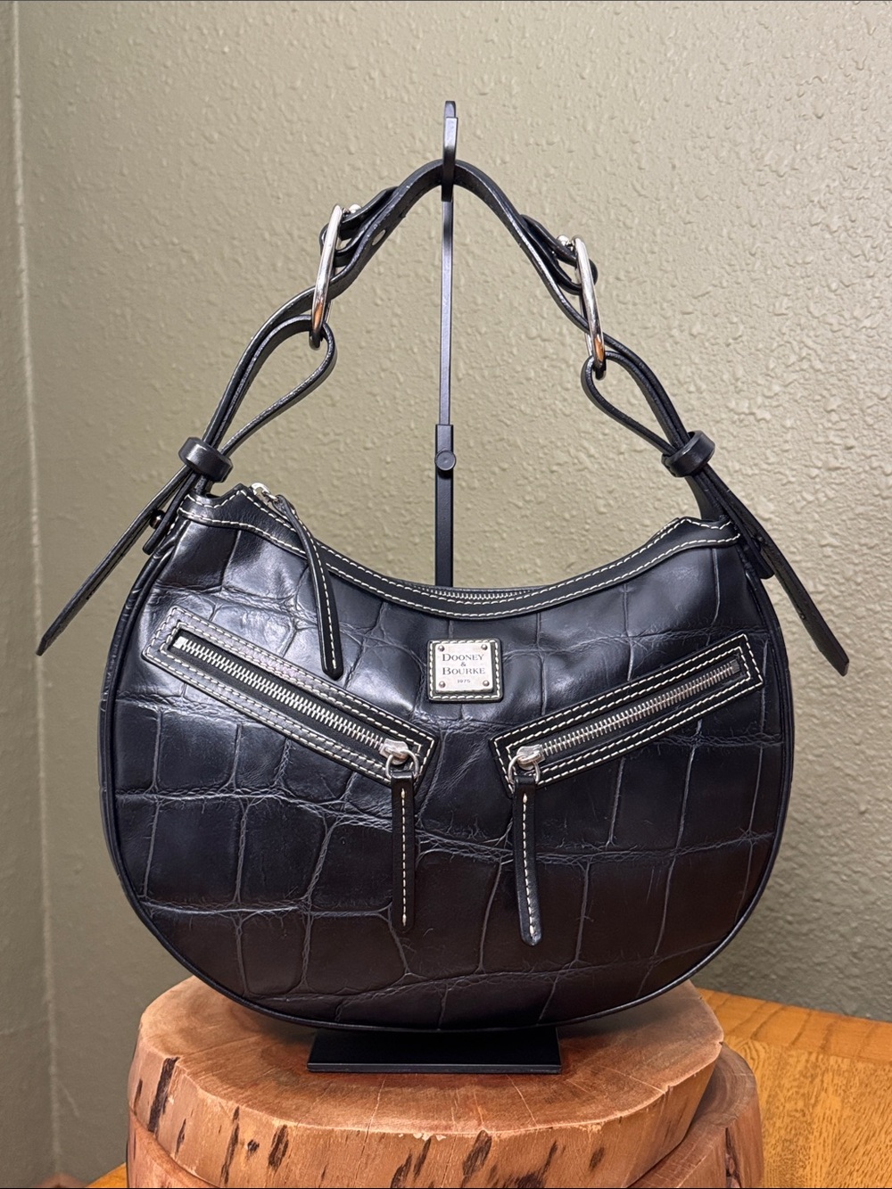 DOONEY & BOURKE CROC EMBOSSED LEATHER HOBO